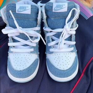 Nike Kids Blue and White Sneakers